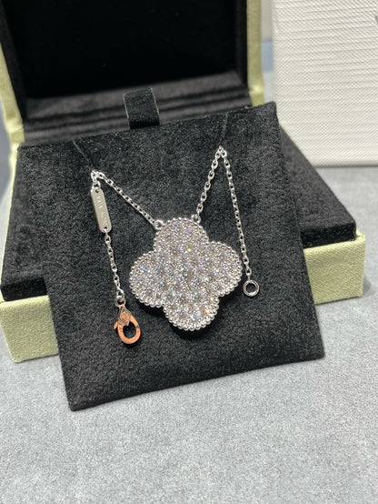 [Royal]CLOVER 25MM LARGE PENDANT DIAMOND PAVED SILVER NECKLACE