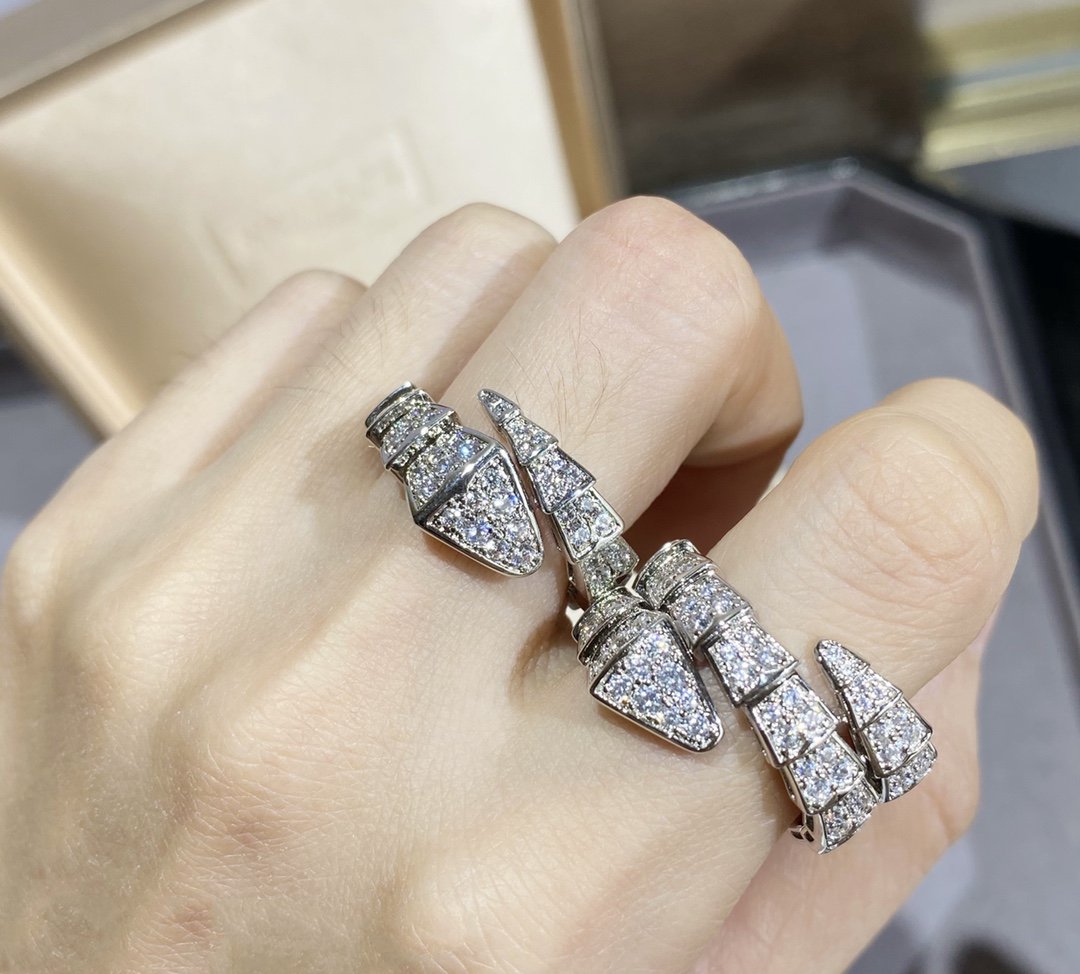 [ROYAL]SERPENTI LARGE RING SILVER DIAMOND PAVED