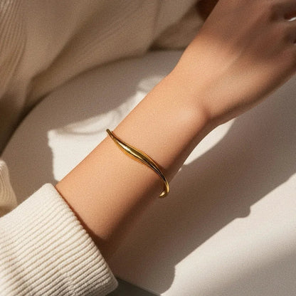 [Royal&Vicky]Tiffany Goldarmreif