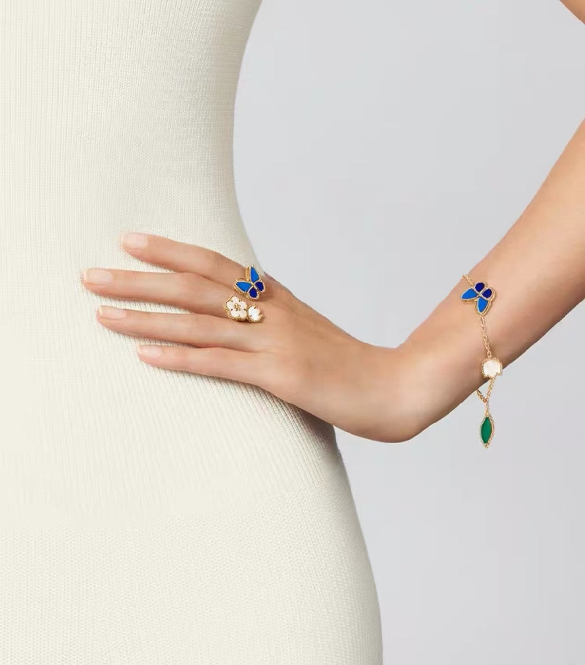 [Royal&Vicky ]LUCKY SPRING GOLD BLUESTONE WHITE MOTHER-OF-PEARL BRACELET