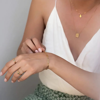 {"[Royal&Vicky]Eloise Gold Paperclip Bracelet"}