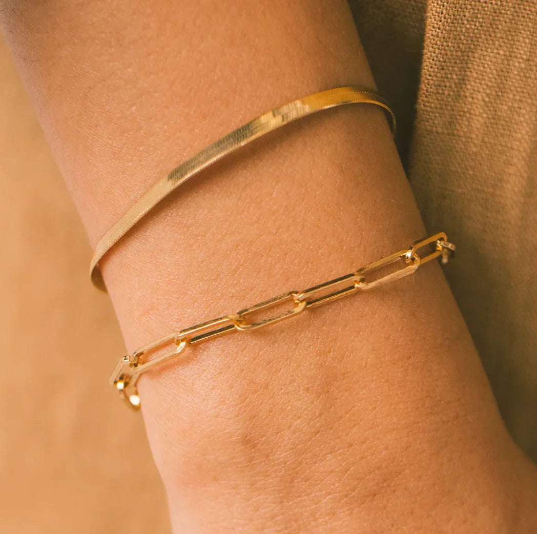 {"[Royal&Vicky]Eloise Gold Paperclip Bracelet"}