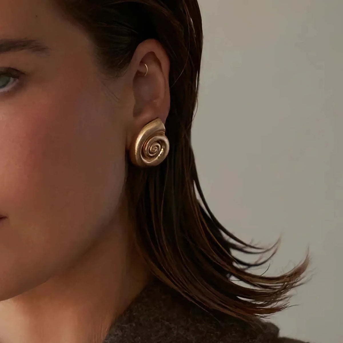 [Royal&Vicky] Nauticia Gold Shell-Ohrringe