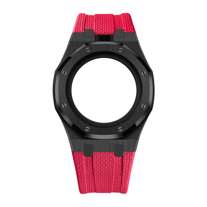 Uhrenarmband mit Vollverkleidung aus Stahlgehäuse und Fluorelastomer-Armband