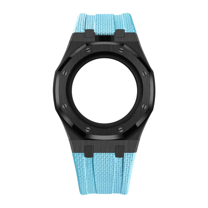 Uhrenarmband mit Vollverkleidung aus Stahlgehäuse und Fluorelastomer-Armband