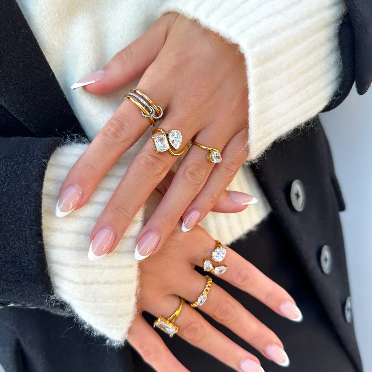 {
  "Royal&Vicky": "ロイヤル＆ヴィッキー",
  "Chastity Diamond Ring Stack": "チャスティティ ダイヤモンド リング スタック"
}
