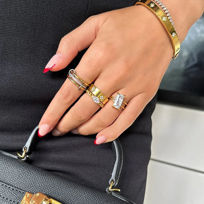 {
  "Royal&Vicky": "ロイヤル＆ヴィッキー",
  "Chastity Diamond Ring Stack": "チャスティティ ダイヤモンド リング スタック"
}