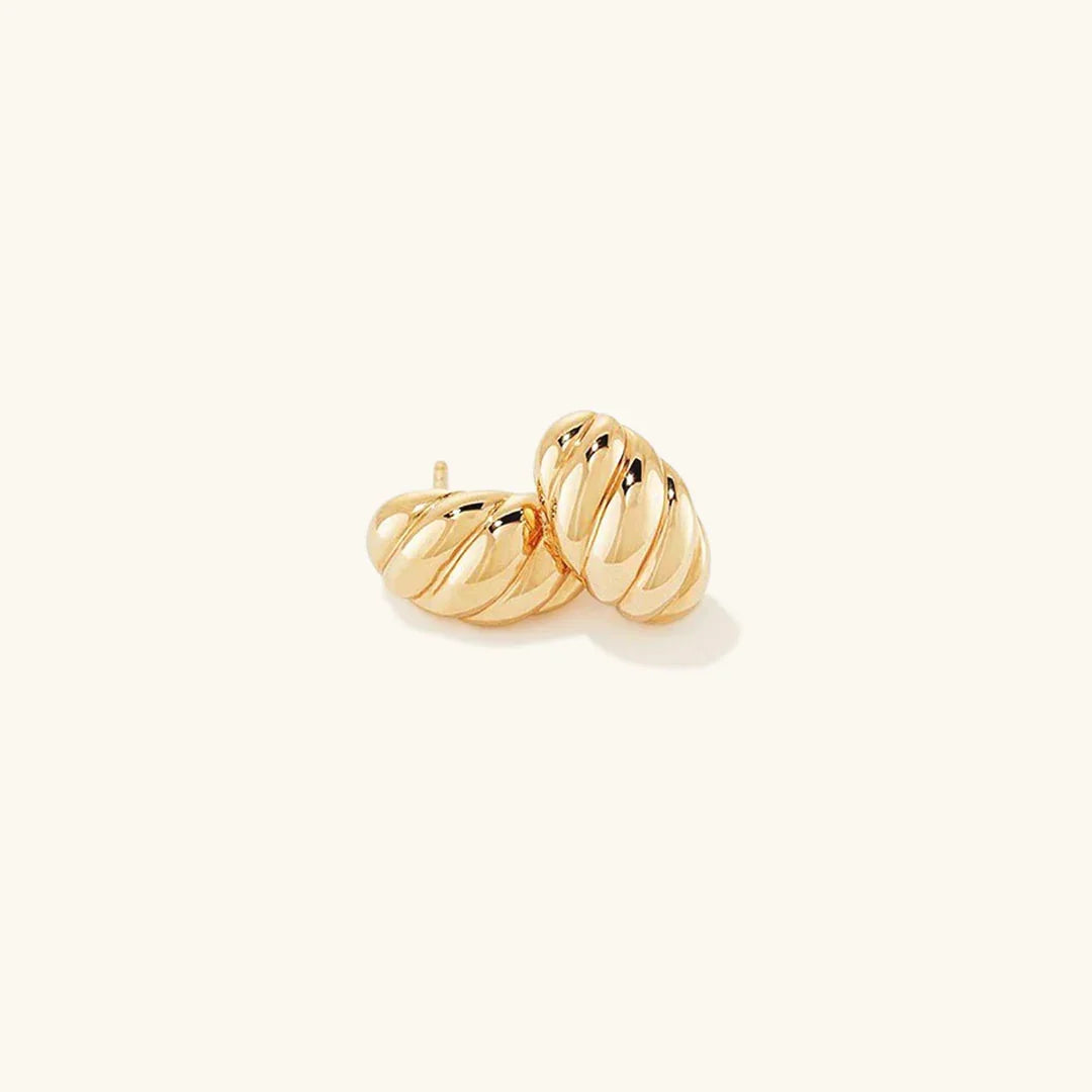 [Royal&Vicky]クロワッサンハギーピアス