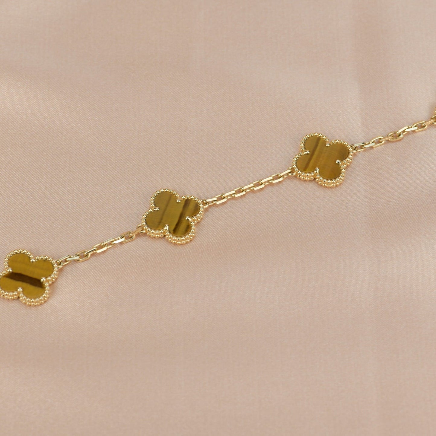 [ROYAL]CLOVER  5 MOTIFS TIGER EYE BRACELET