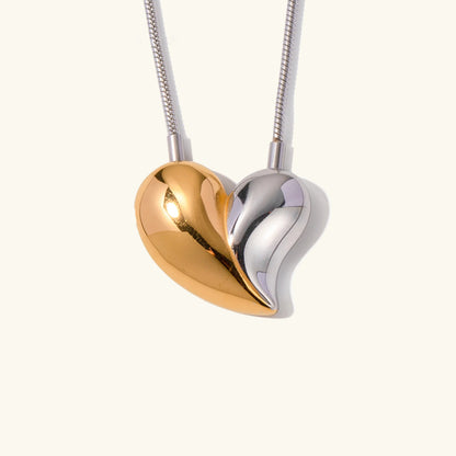 {
  "[Royal&Vicky]Dorothea Two Tone Heart Necklace"
}