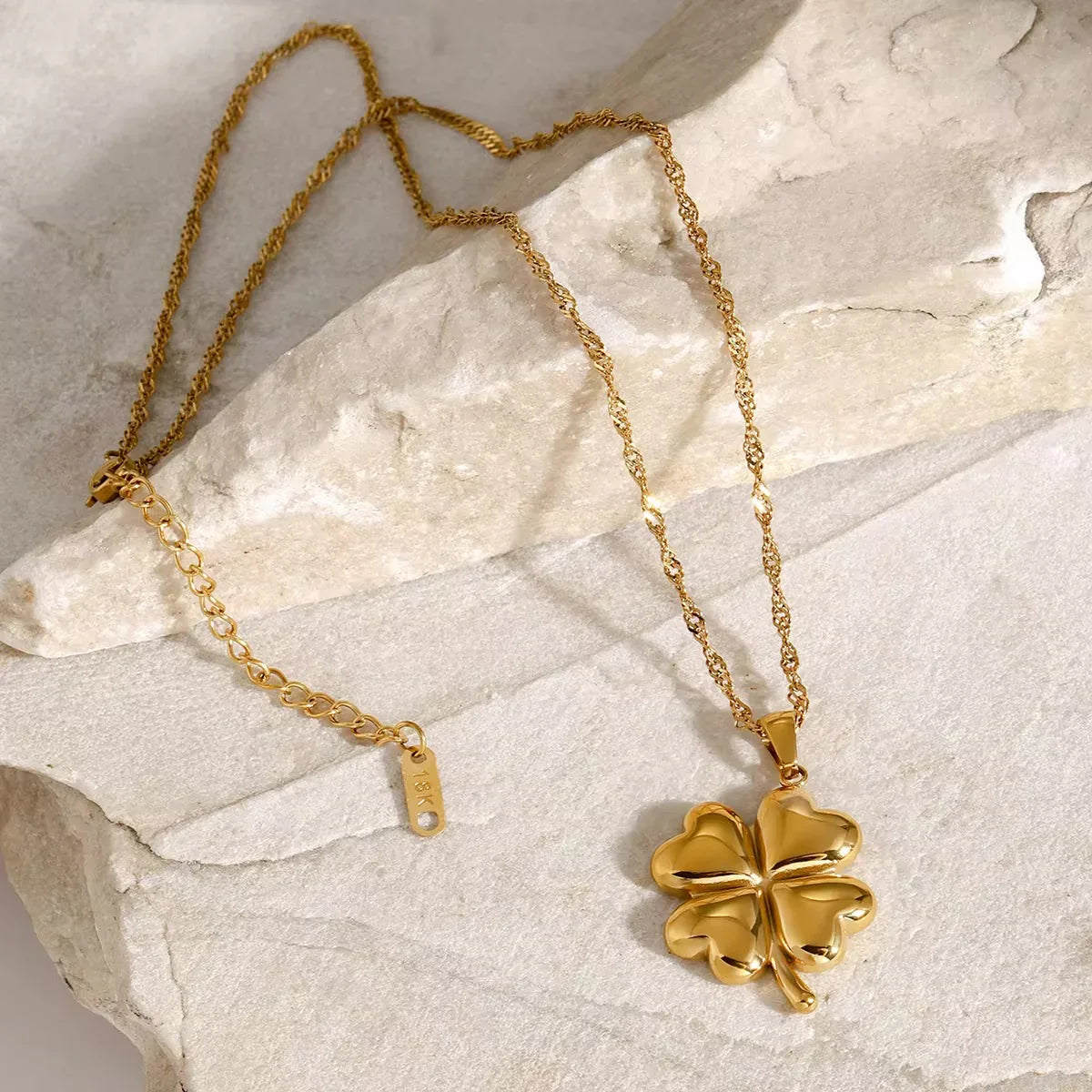 [Royal&Vicky]Ella Clover Goldhalskette