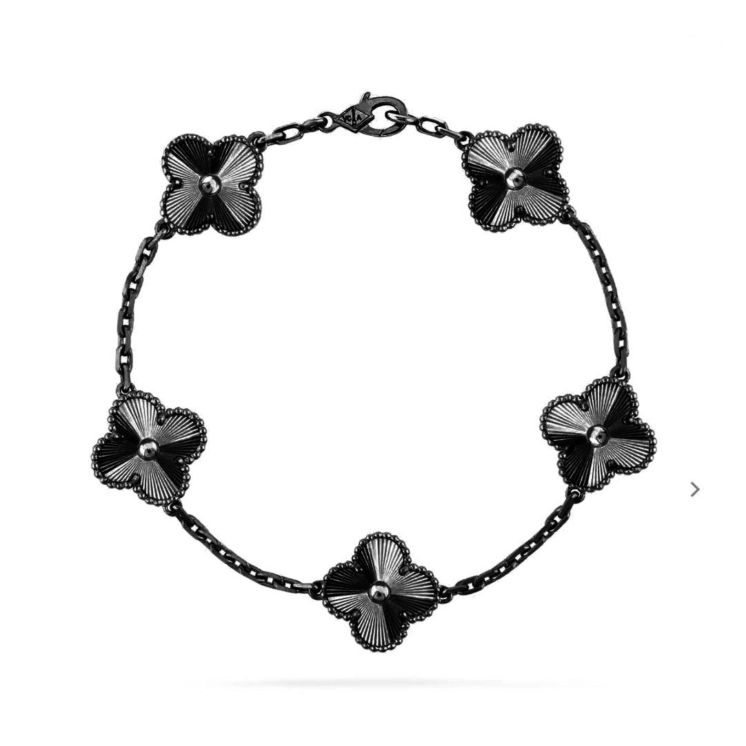 [ROYAL]CLOVER FIVE MOTIF BLACK BRACELET