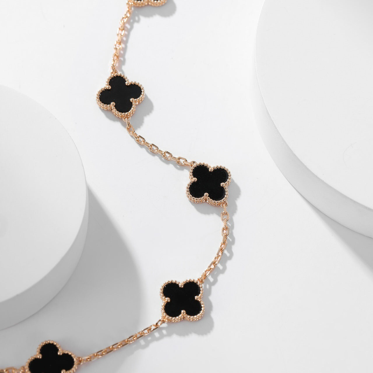 [ROYAL]CLOVER 10 MOTIFS ONYX NECKLACE