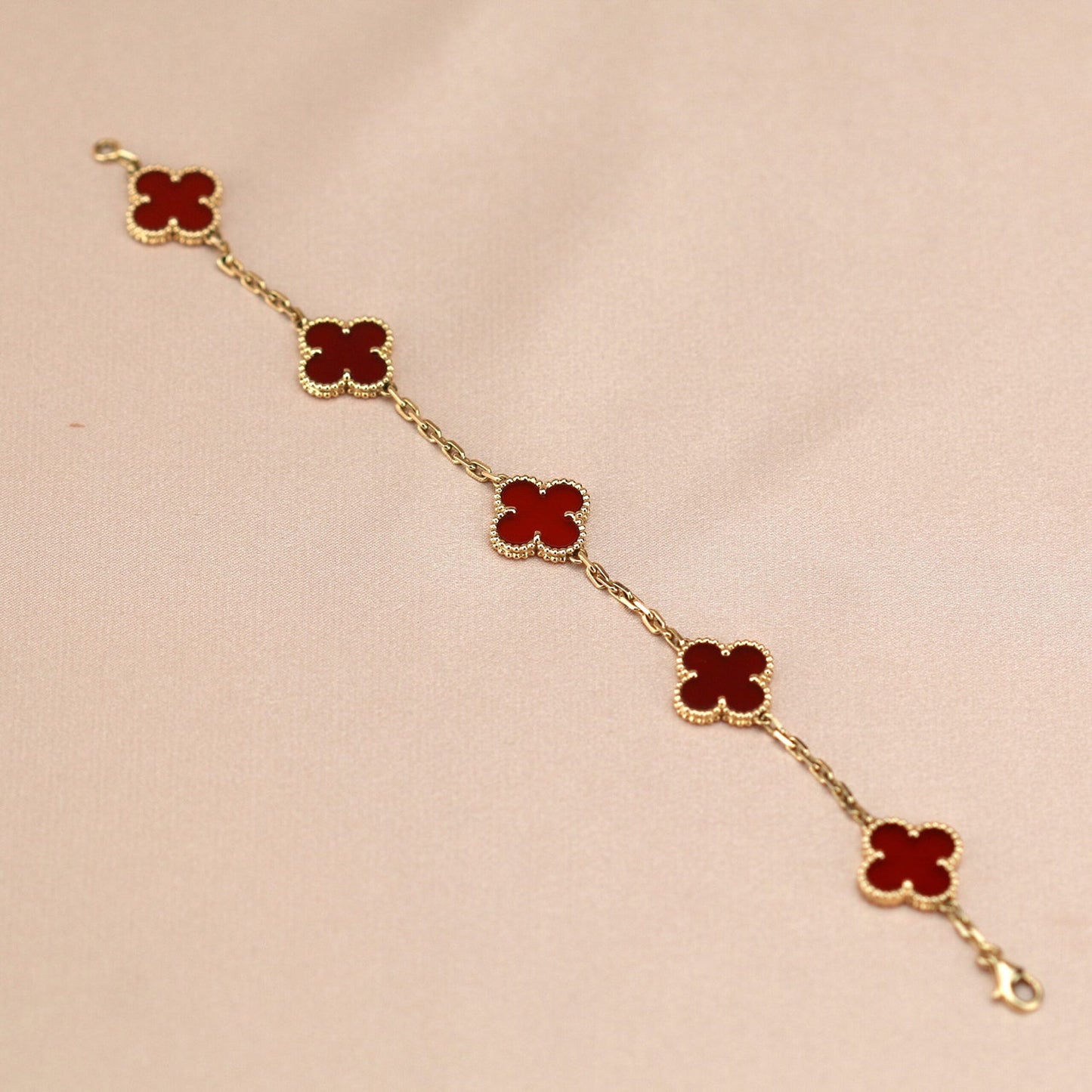 [ROYAL]CLOVER 5 MOTIF RED AGATE  BRACELET