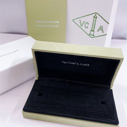 [ロイヤル&ヴィッキー]VA クローバー ブレスレット ネックレス リング ボックス ギフトバッグ
