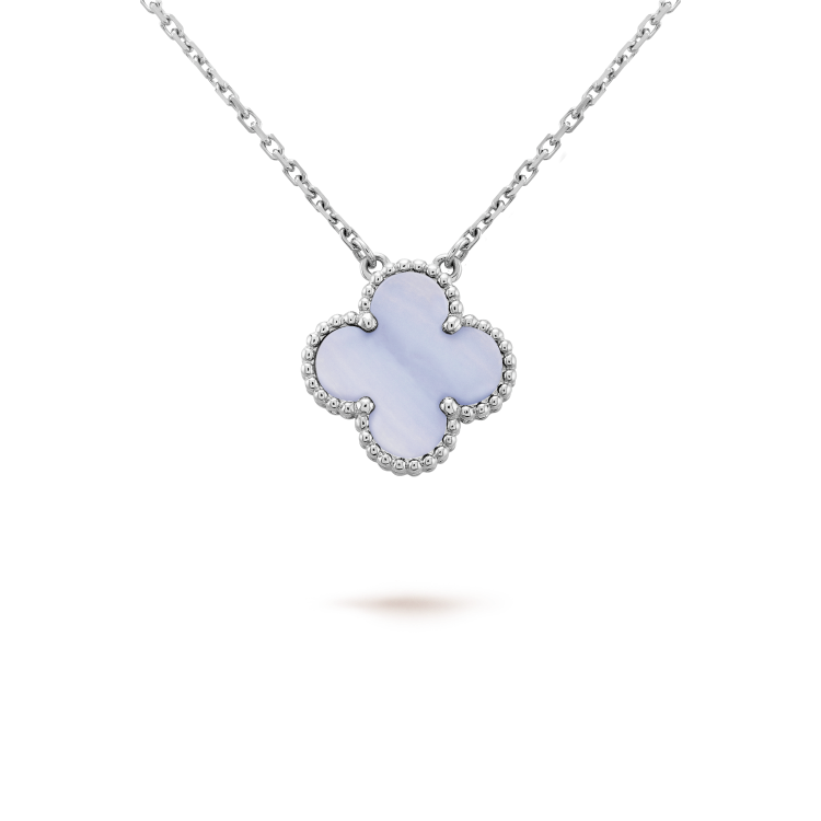 [ROYAL]CLOVER 15MM BLUE CHALCEDONY NECKLACE SILVER