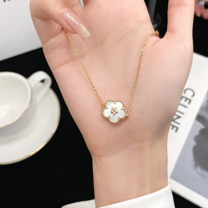 [ROYAL]LUCKY  WHITE MOP  PLUM BLOSSOM NECKLACE