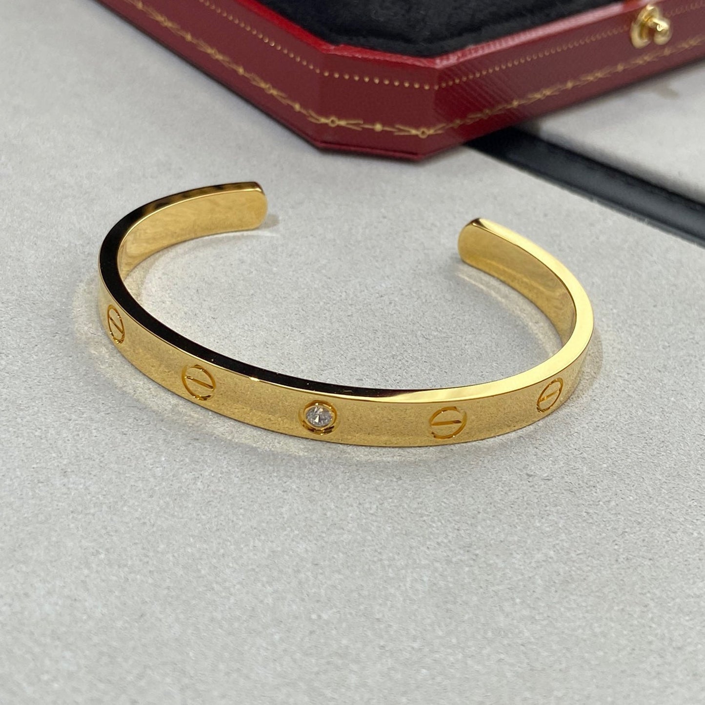 [ROYAL]LOVE BRACELET 6.1MM 1 DIAMOND OPEN CUFF