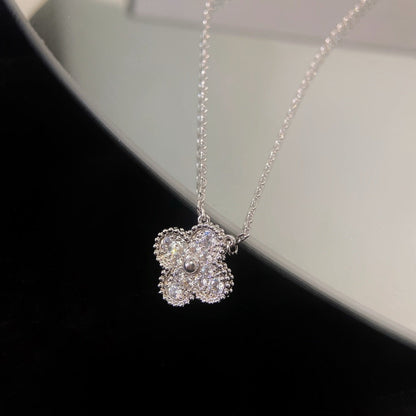 [ROYAL]CLOVER 15MM DIAMOND SINGLE FLOWER NECKLACE