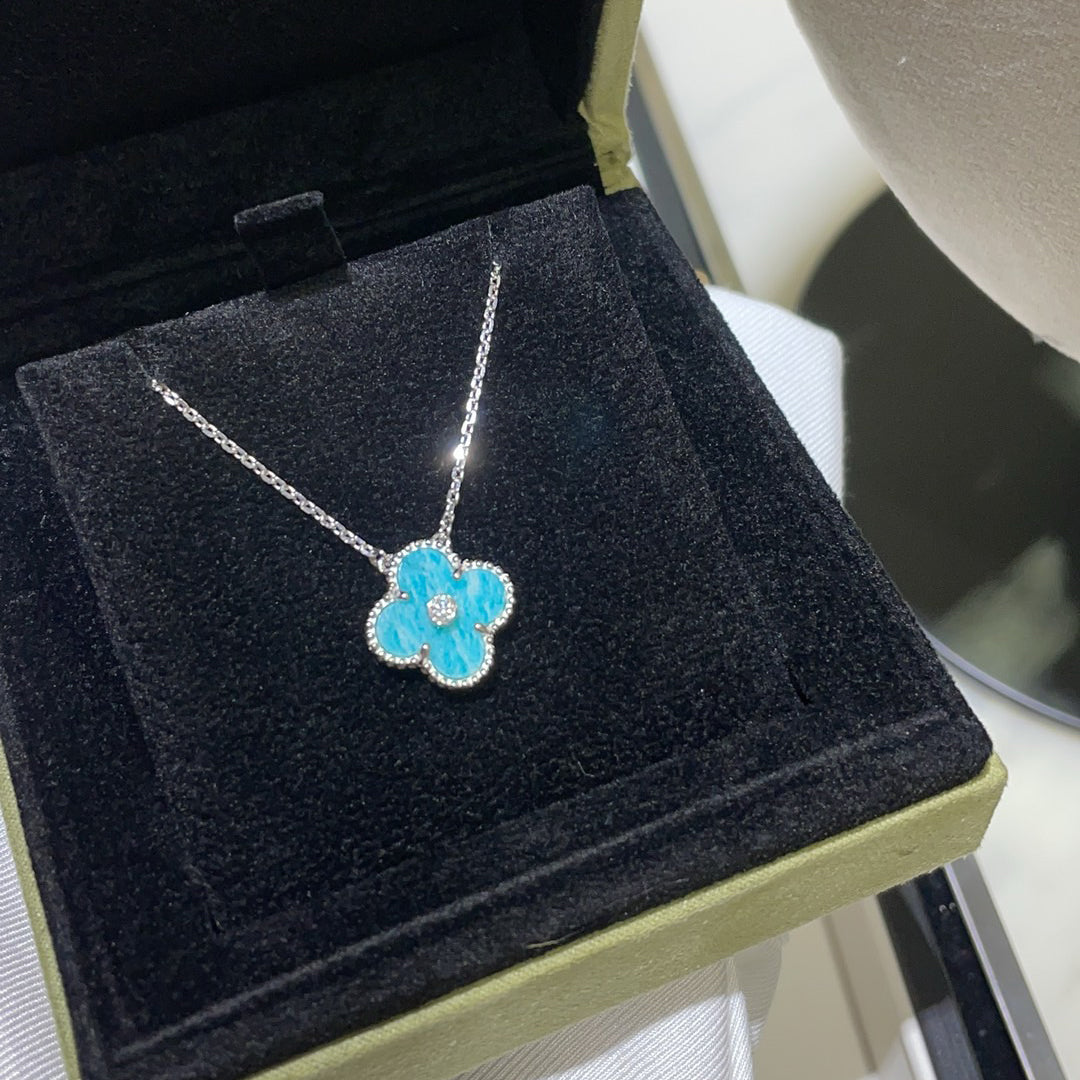 [ROYAL]CLOVER 15MM DIAMOND SVRES PORCELAIN  NECKLACE SILVER