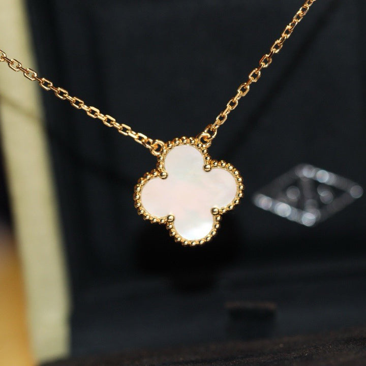 CLOVER  15MM WHITE MOTHER-OF-PEARL NECKLACE