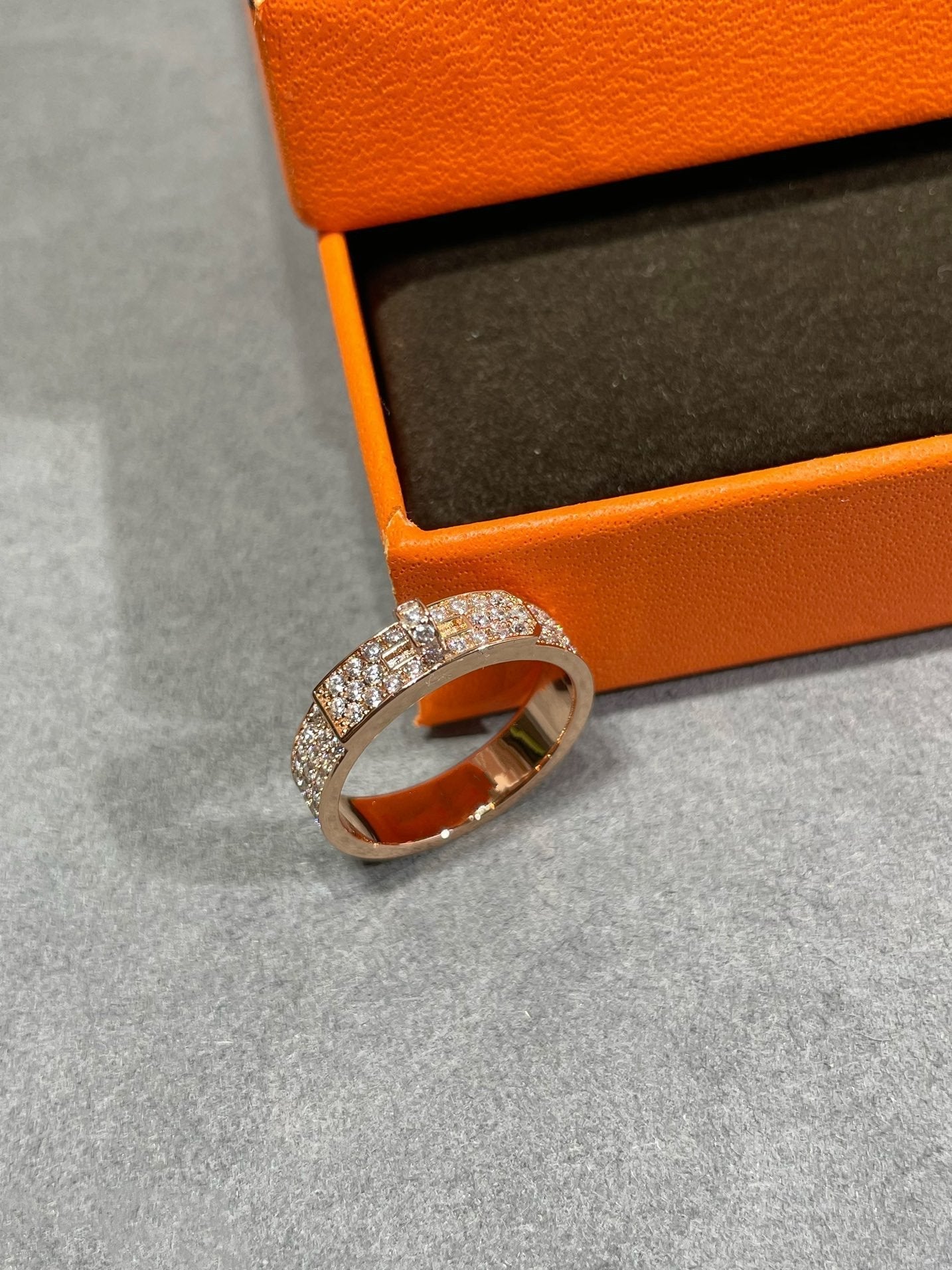 [ROYAL]KELLY PINK GOLD DIAMOND RING