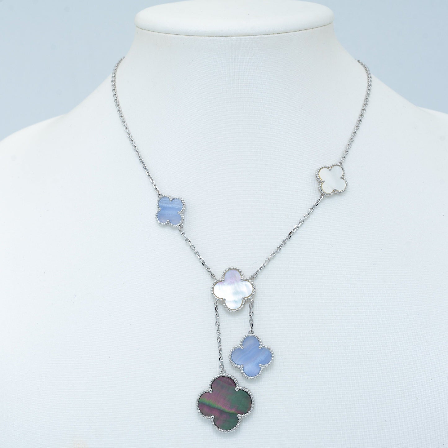 [ROYAL]CLOVER MOP CHALCEDONY NECKLACE SILVER 6 MOTIF