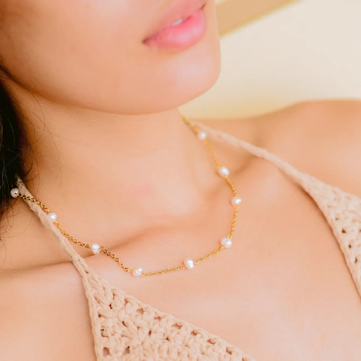 {
  "Royal&Vicky": "Royal&Vicky",
  "Nora Gold Pearl Necklace": "ノラ ゴールドパールネックレス"
}