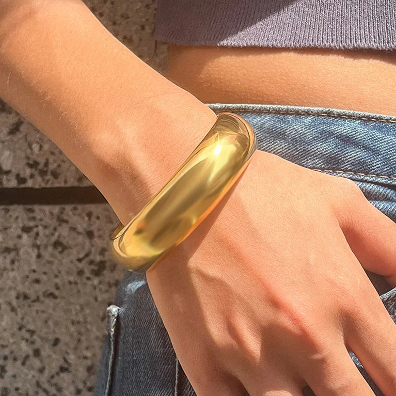 [Royal&Vicky]Maelis Smooth Gold Bangle