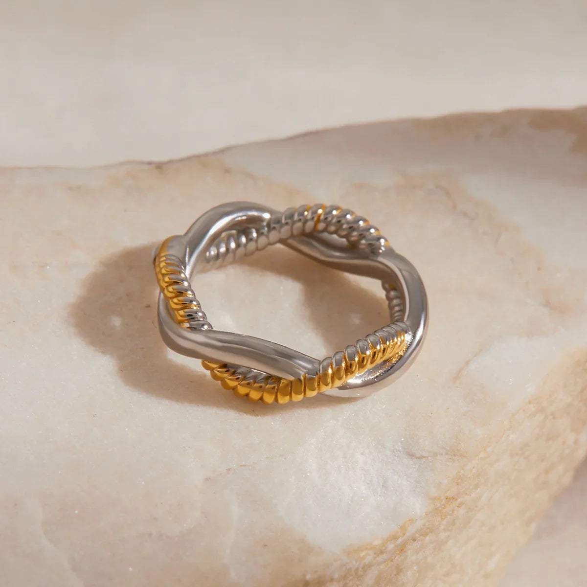 [Royal&Vicky]Nerisse Two-Tone Twist Ring