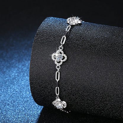 [Royal&Vicky]TRIPLE-CLOVER MOISSANITE BRACELET