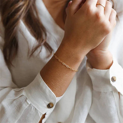 [Royal&Vicky]Maybelle Goldene Büroklammer-Kettenarmband