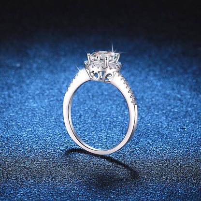 [Royal&Vicky]RADIANT ROUND HALO MOISSANITE ENGAGEMENT RING