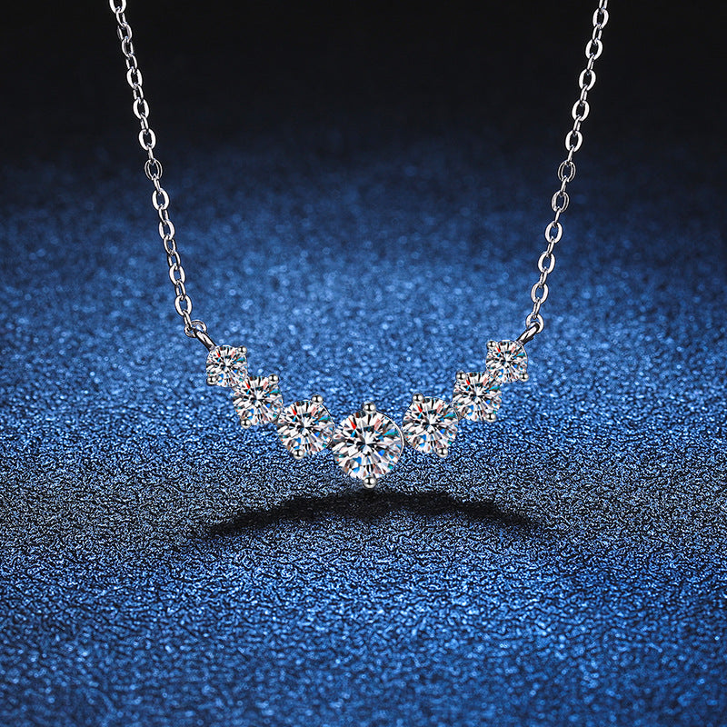 [[Royal&Vicky]MINIMALIST CURVED SMILE MOISSANITE NECKLACE