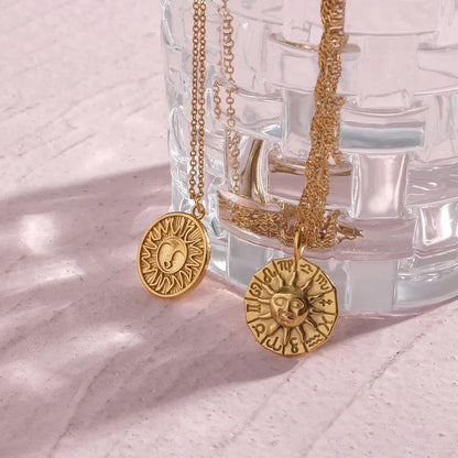 {"Royal&Vicky":"Royal&Vicky","Soleil Gold Necklace":"ソレイユ ゴールドネックレス"}