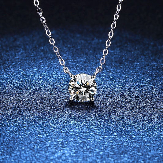 [Royal&Vicky]CLASSIC FOUR-PRONG SOLITAIRE MOISSANITE NECKLACE