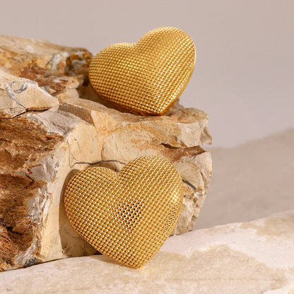 [Royal&Vicky]Cecelia Textured Heart Earrings