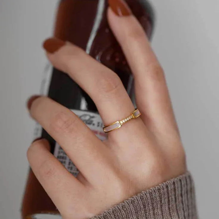[Royal&Vicky]Gabrielle Goldring mit Diamant-Imitat
