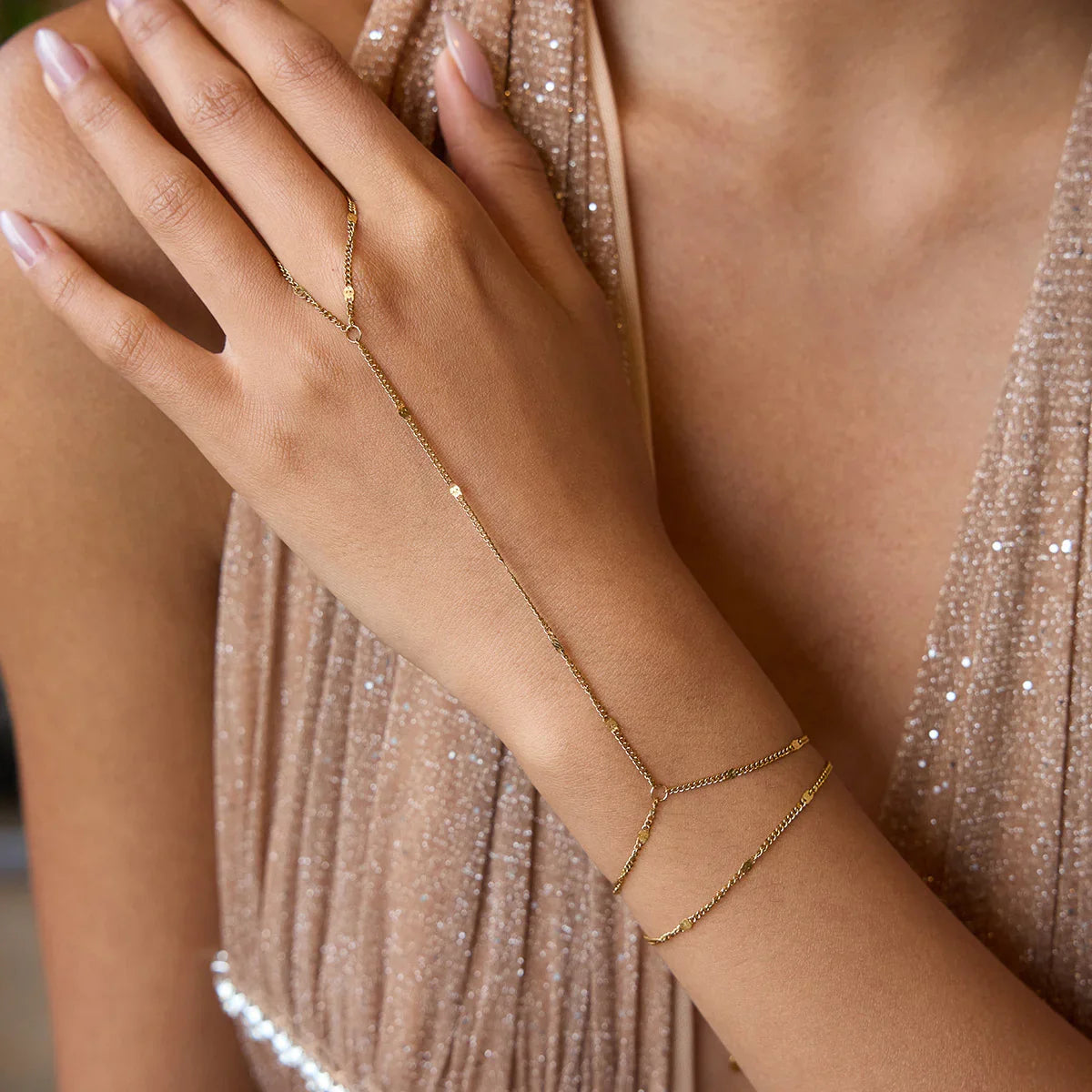 [Royal&Vicky]Mimi Golden Hand Chain