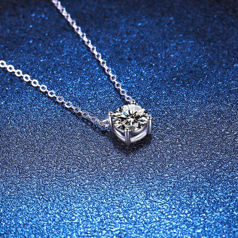 [Royal&Vicky]CLASSIC FOUR-PRONG SOLITAIRE MOISSANITE NECKLACE