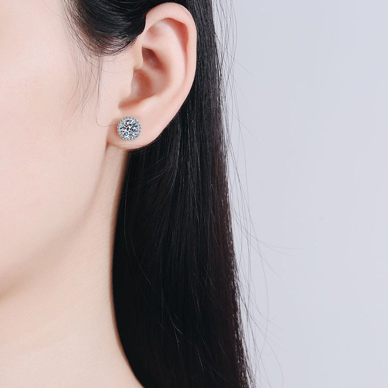 [Royal&Vicky]CLASSIC 4-PRONG ROUND MOISSANITE STUD EARRINGS