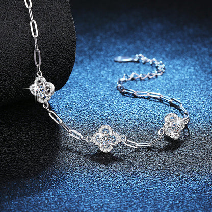 [Royal&Vicky]TRIPLE-CLOVER MOISSANITE BRACELET