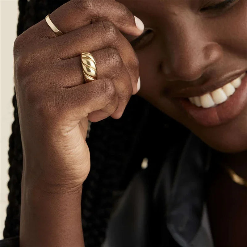 [Royal&Vicky]Lorelei Gold-Croissant-Ring
