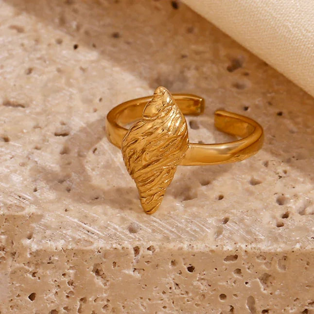 [Royal&Vicky] Rio Goldring