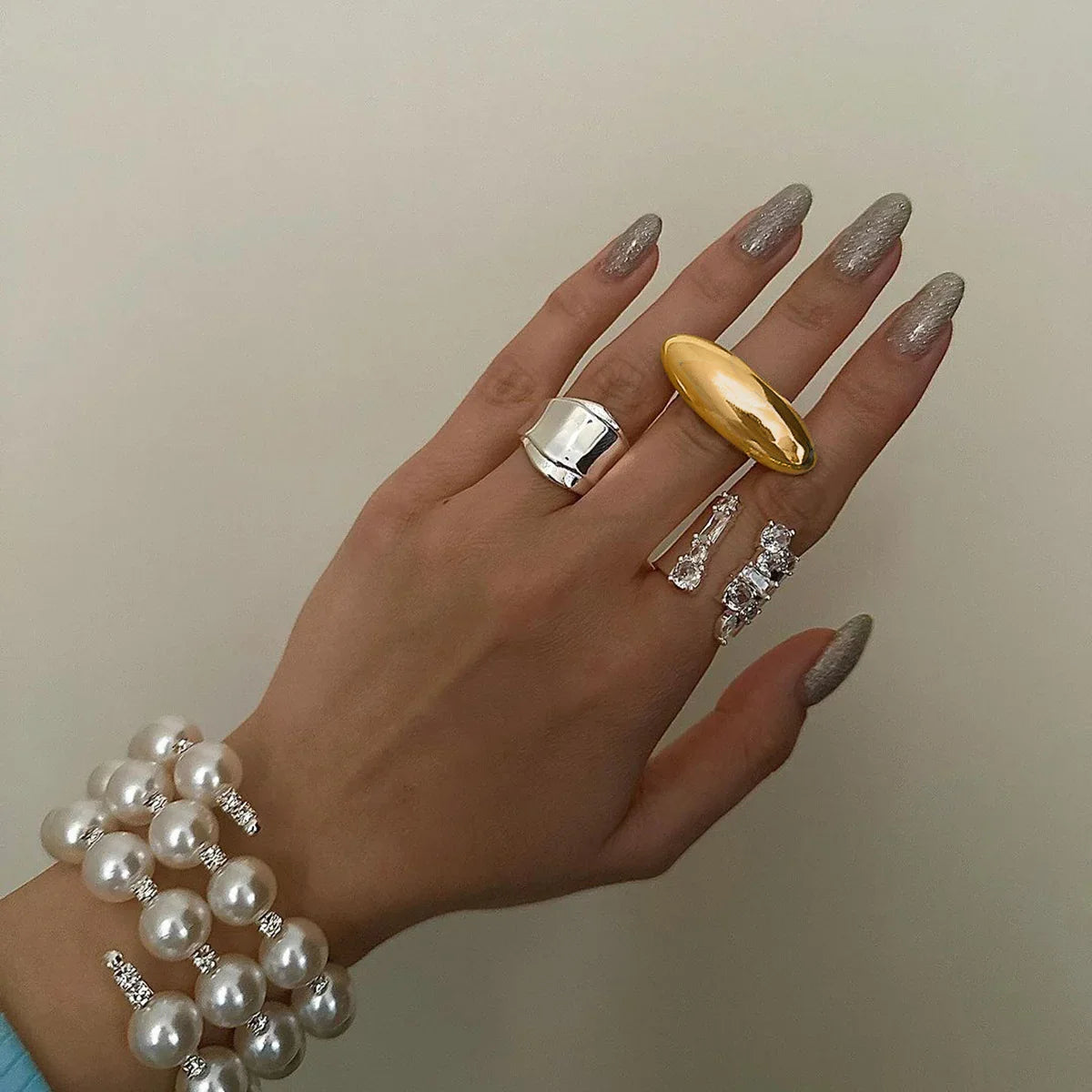 [Royal&Vicky]Lenora Goldring