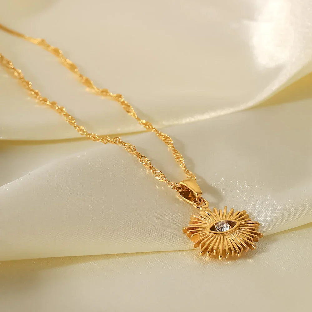 {
  "[Royal&Vicky]Solana Gold Necklace": "[Royal&Vicky] ソラナ ゴールド ネックレス"
}