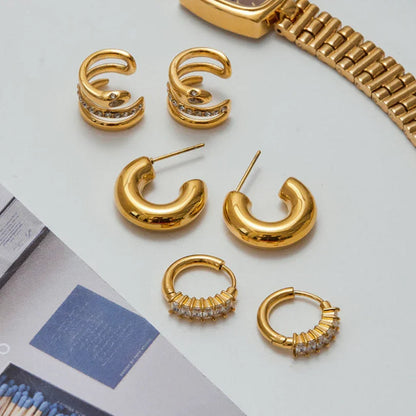 {
  "Royal&Vicky": "Royal&Vicky",
  "Orielle Staple Gold Earrings Bundle": "オリエル ステイプル ゴールドピアス セット"
}