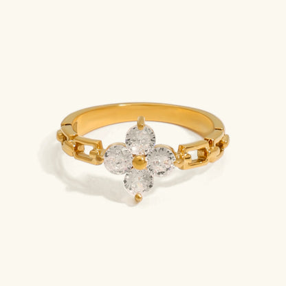 [Royal&Vicky] クレスティーヌ・ダイヤモンド・ペタル・リング