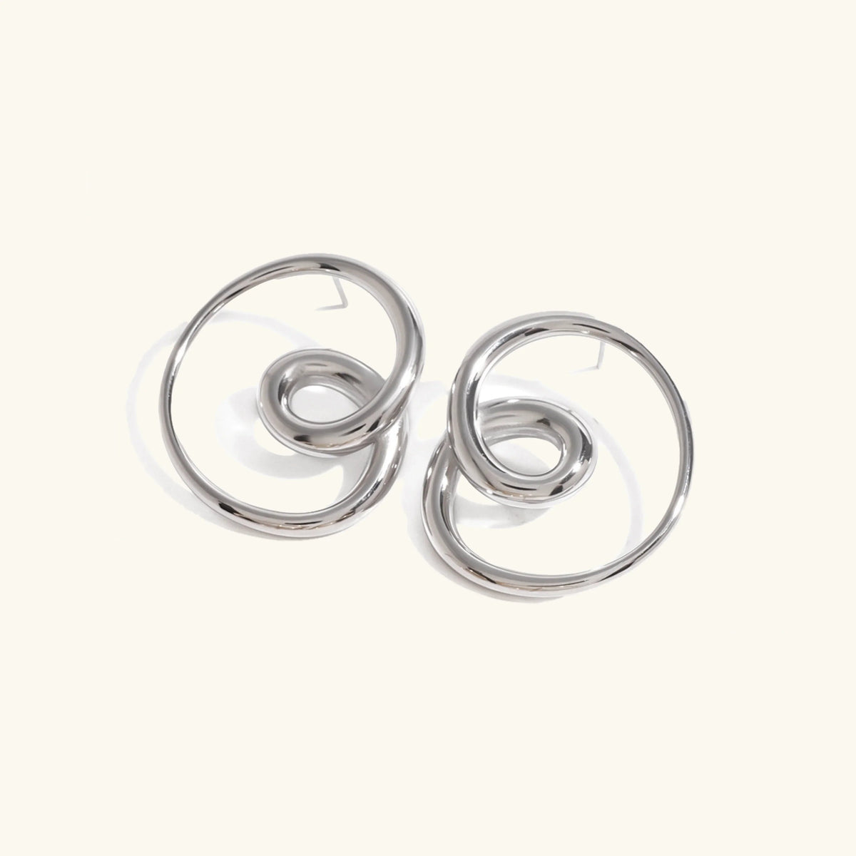 [Royal&Vicky]アンジェリーク・ゴールデンツイストピアス
