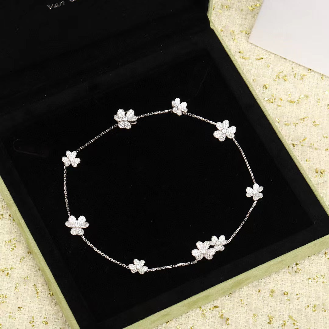 [ROYAL]FRIVOLE SILVER 9 FLOWERS NECKLACE